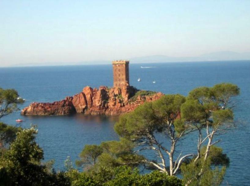 Le Petit Semaphore Saint-Raphaël エクステリア 写真